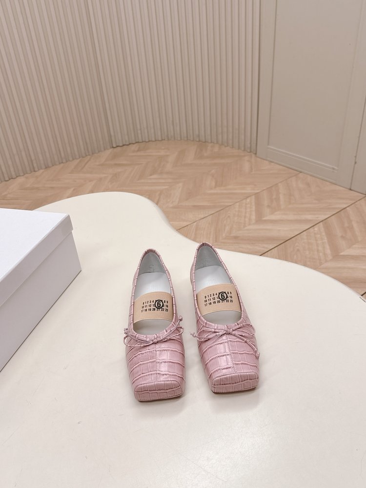 MM6 마르지엘라 발레리나 슈즈 001-281362