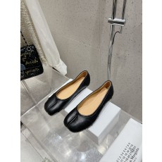 마르지엘라 MM6 주름 발레리나 슈즈 001-281364
