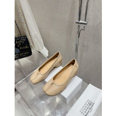 메종 마르지엘라 MM6 주름 발레리나 슈즈 001-281368