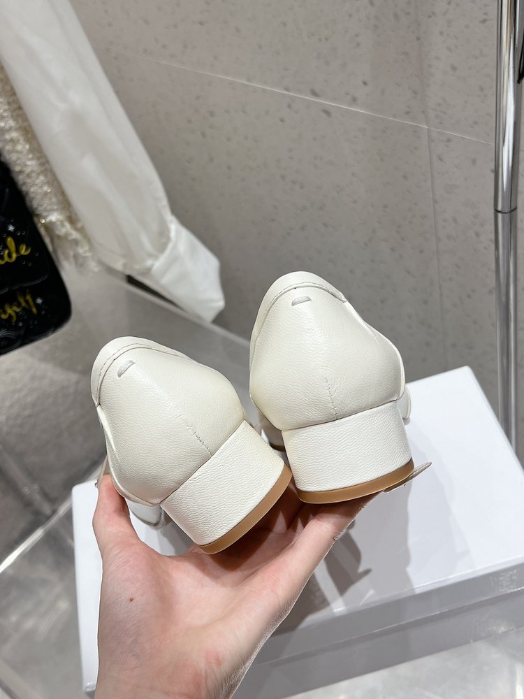 메종 마르지엘라 MM6 주름 발레리나 슈즈 001-281369