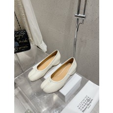 메종 마르지엘라 MM6 주름 발레리나 슈즈 001-281369