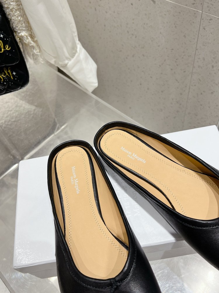 메종 마르지엘라 MM6 주름 발레리나 슈즈 001-281370