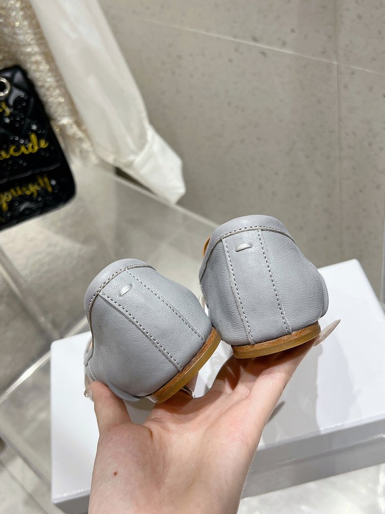메종 마르지엘라 MM6 주름 발레리나 슈즈 001-281376