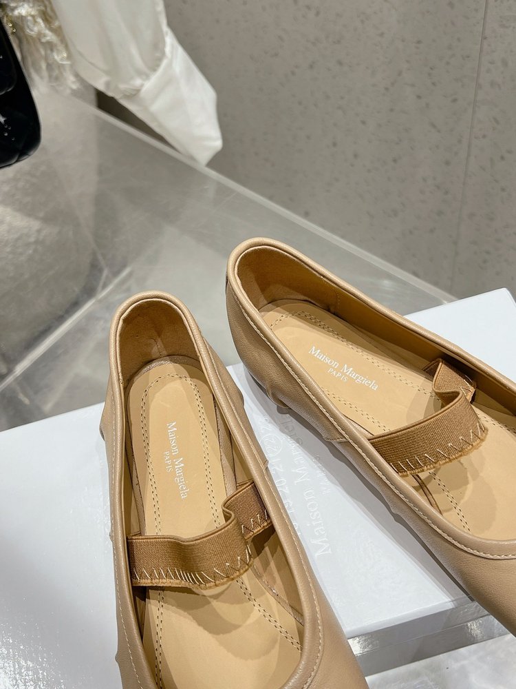 마르지엘라 주름 발레리나 슈즈 001-281377