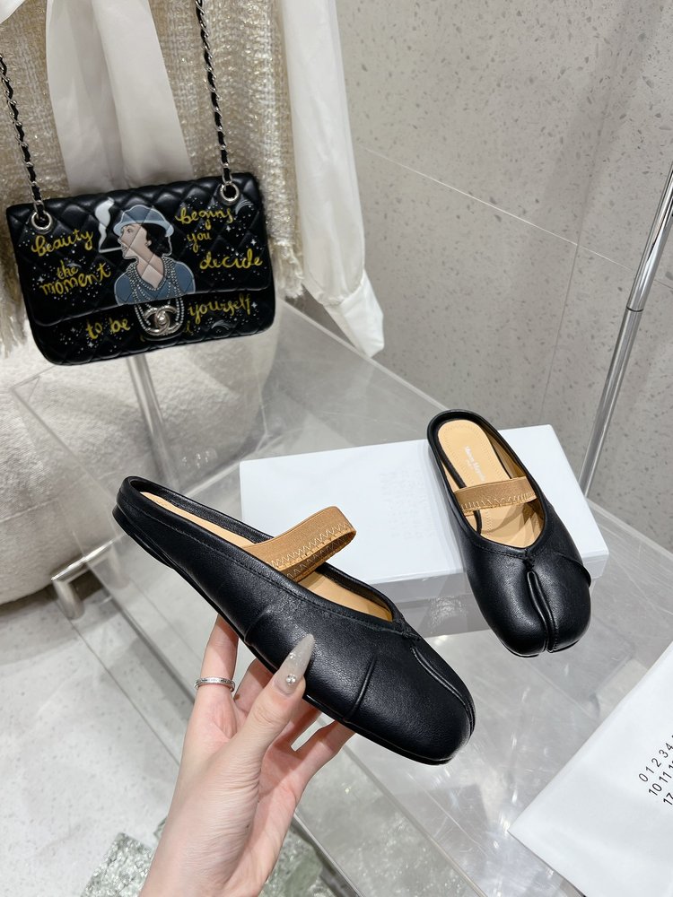 메종 마르지엘라 MM6 주름 발가락 분리 발레리나 슈즈 001-281379