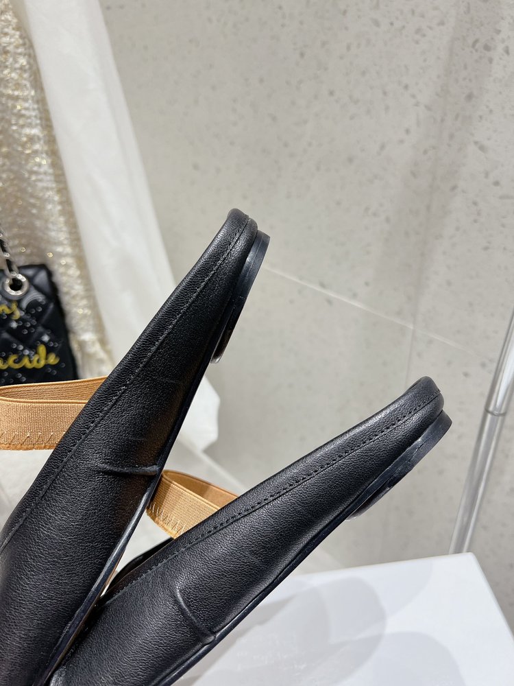메종 마르지엘라 MM6 주름 발가락 분리 발레리나 슈즈 001-281379