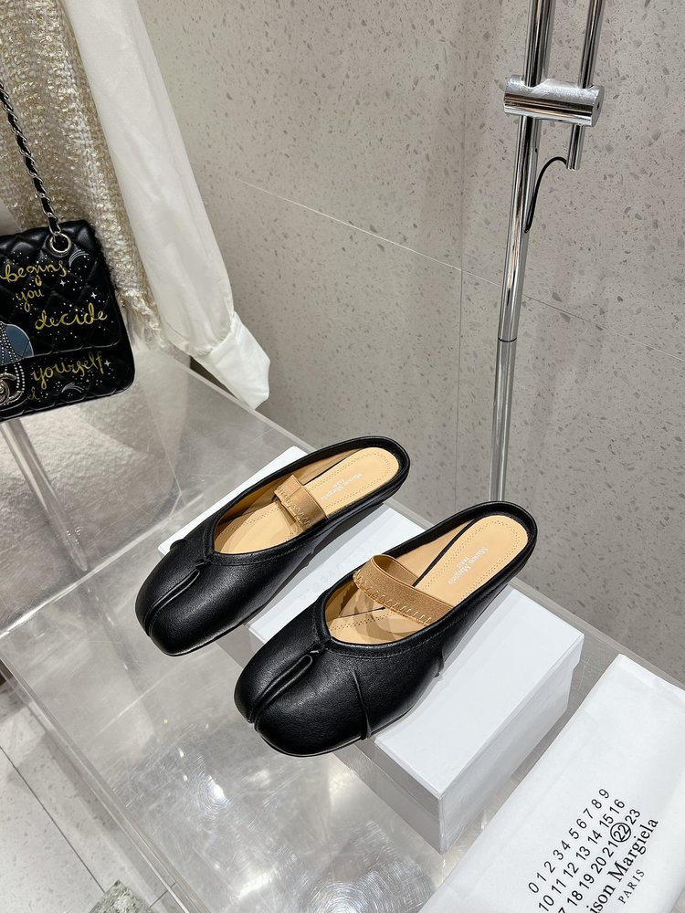 메종 마르지엘라 MM6 주름 발가락 분리 발레리나 슈즈 001-281379