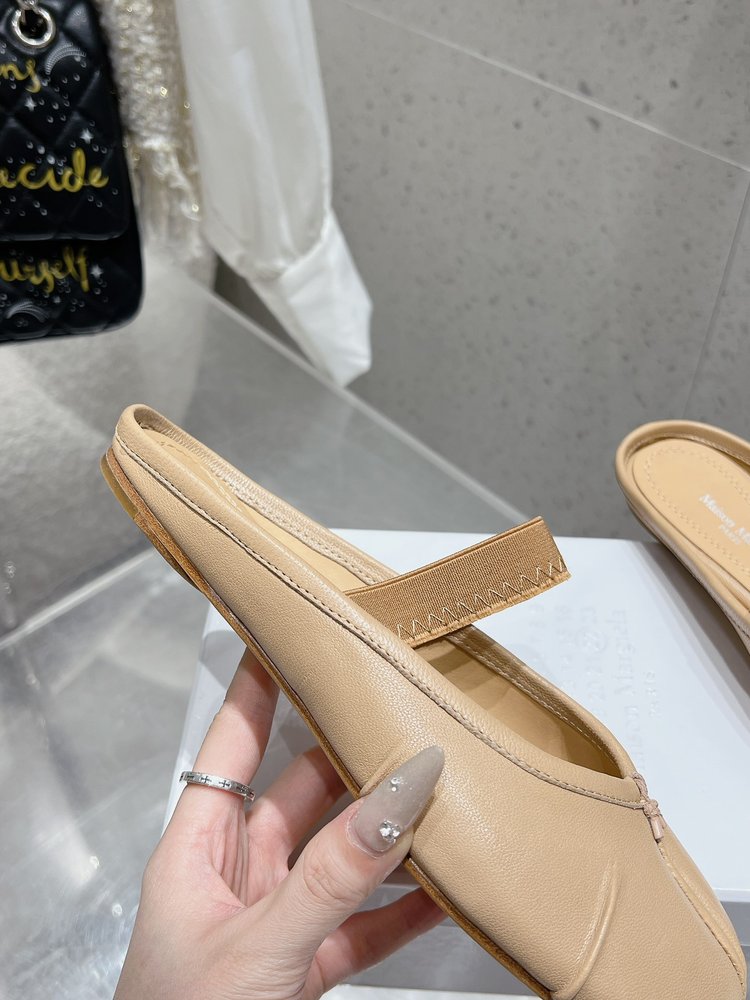 메종 마르지엘라 MM6 주름 발레리나 플랫 001-281380