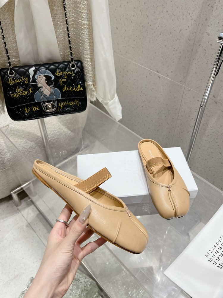 메종 마르지엘라 MM6 주름 발레리나 플랫 001-281380