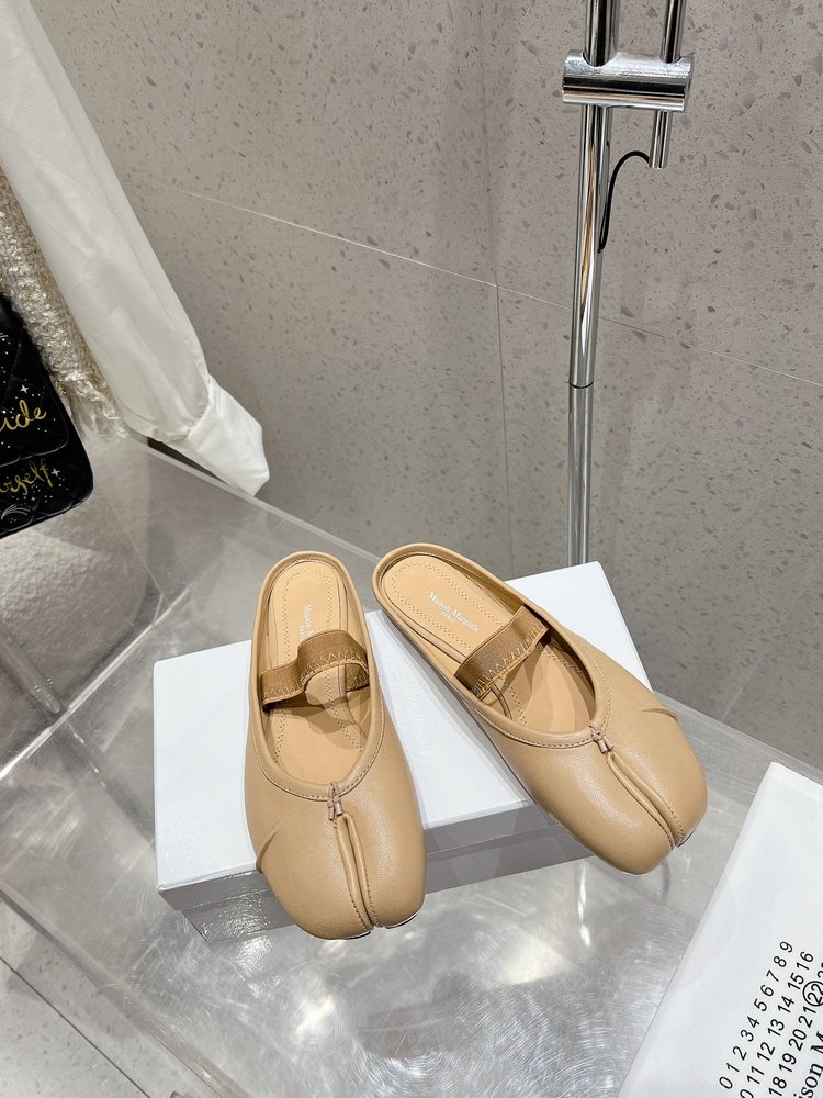 메종 마르지엘라 MM6 주름 발레리나 플랫 001-281380