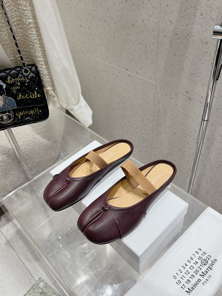 메종 마르지엘라 MM6 주름 발레리나 슈즈 (발가락 분 001-281381