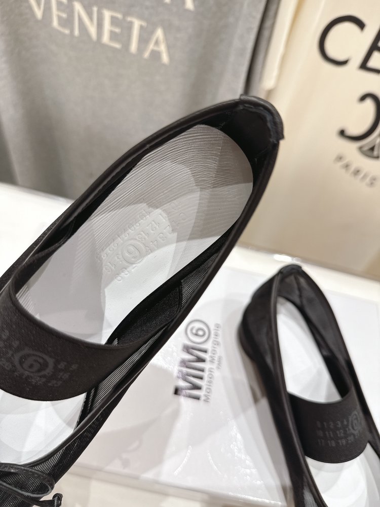 MM6 마르지엘라 메쉬 발레리나 플랫슈즈 001-281383