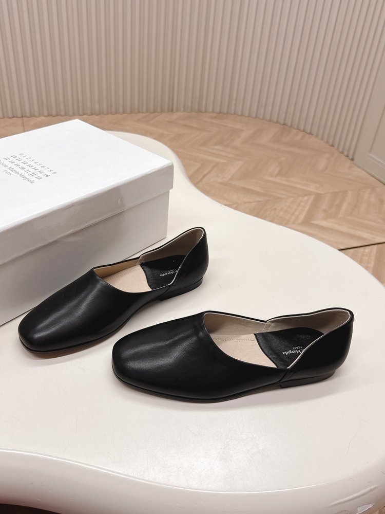MM6 마르지엘라 발레리나 플랫 슈즈 001-281401