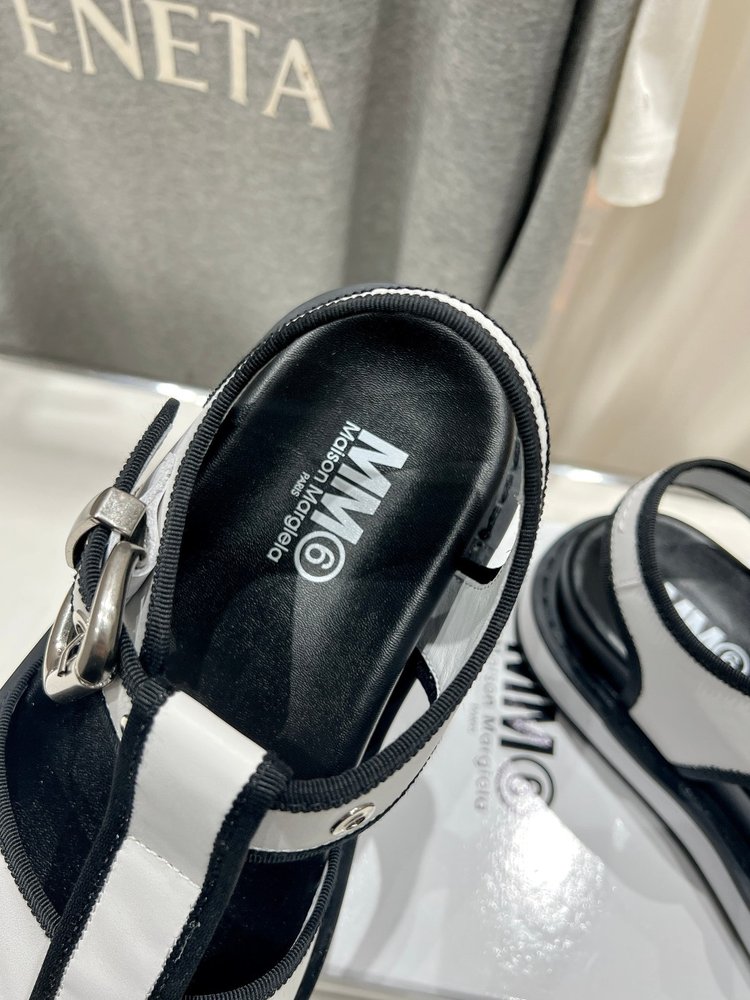메종 마르지에라 두꺼운 밑창 슬리퍼 001-281412