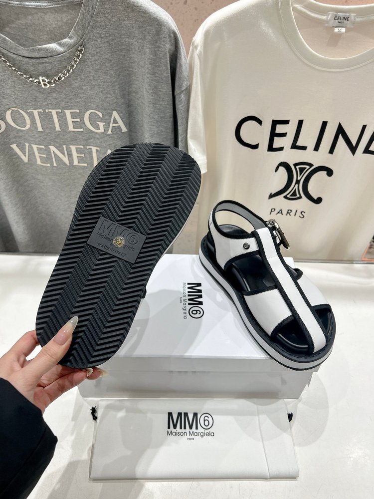 메종 마르지에라 두꺼운 밑창 슬리퍼 001-281412