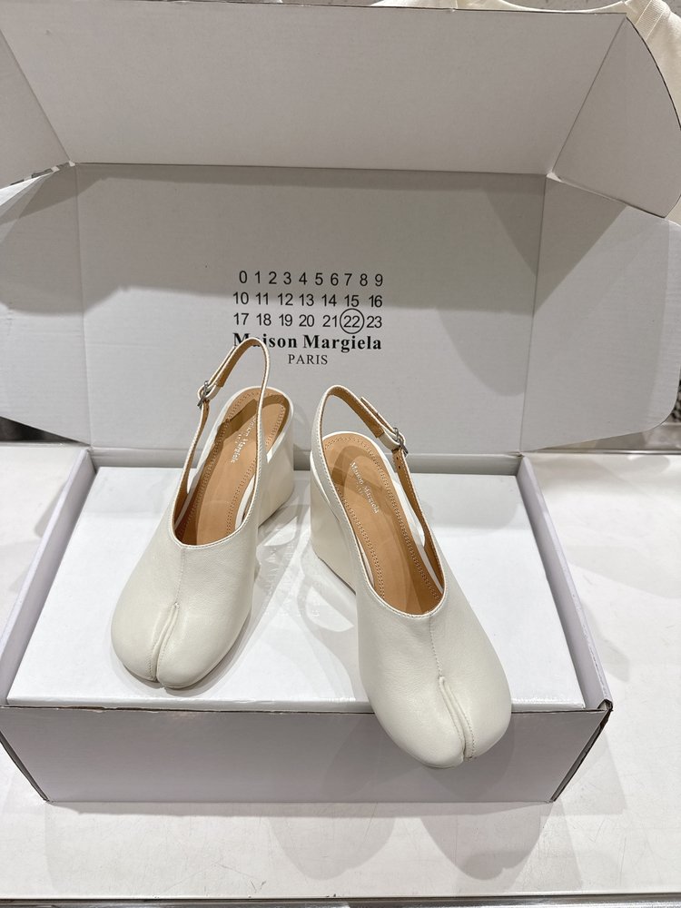 MM6 마르지엘라 하이힐 발가락 샌들 001-281416
