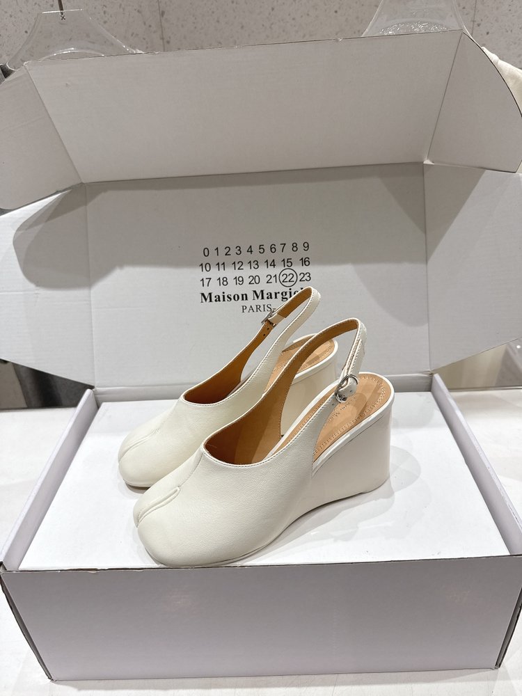 MM6 마르지엘라 하이힐 발가락 샌들 001-281416