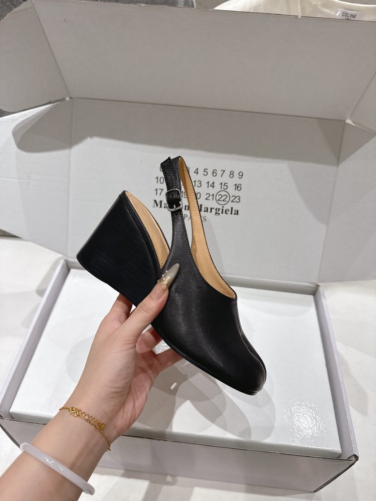 MAISON MARGIELA MM6 하이힐 발가락 샌들 001-281418