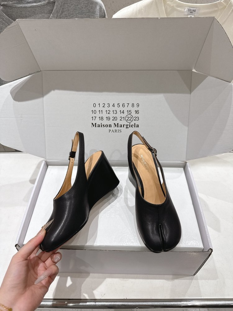 MAISON MARGIELA MM6 하이힐 발가락 샌들 001-281418