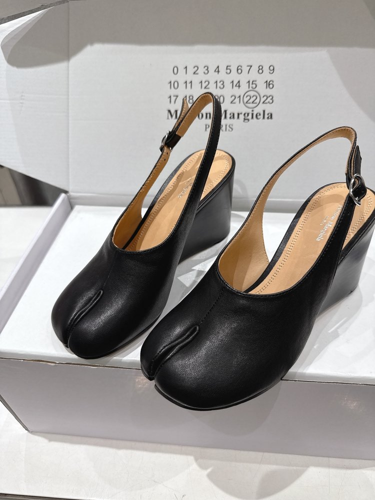 MAISON MARGIELA MM6 하이힐 발가락 샌들 001-281418