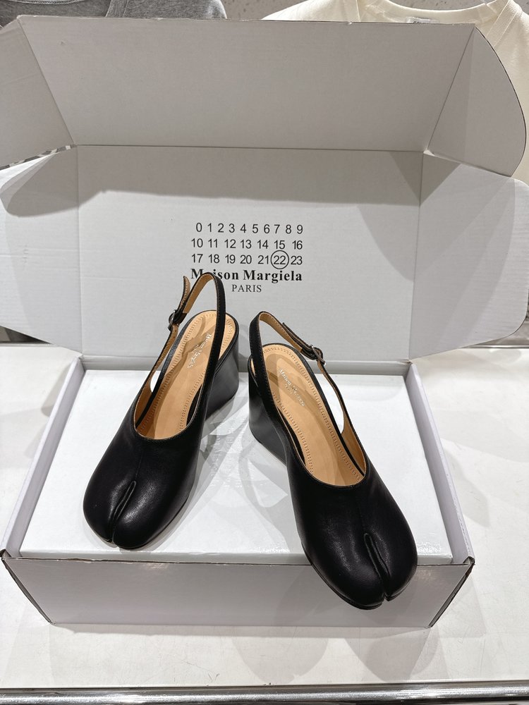 MAISON MARGIELA MM6 하이힐 발가락 샌들 001-281418
