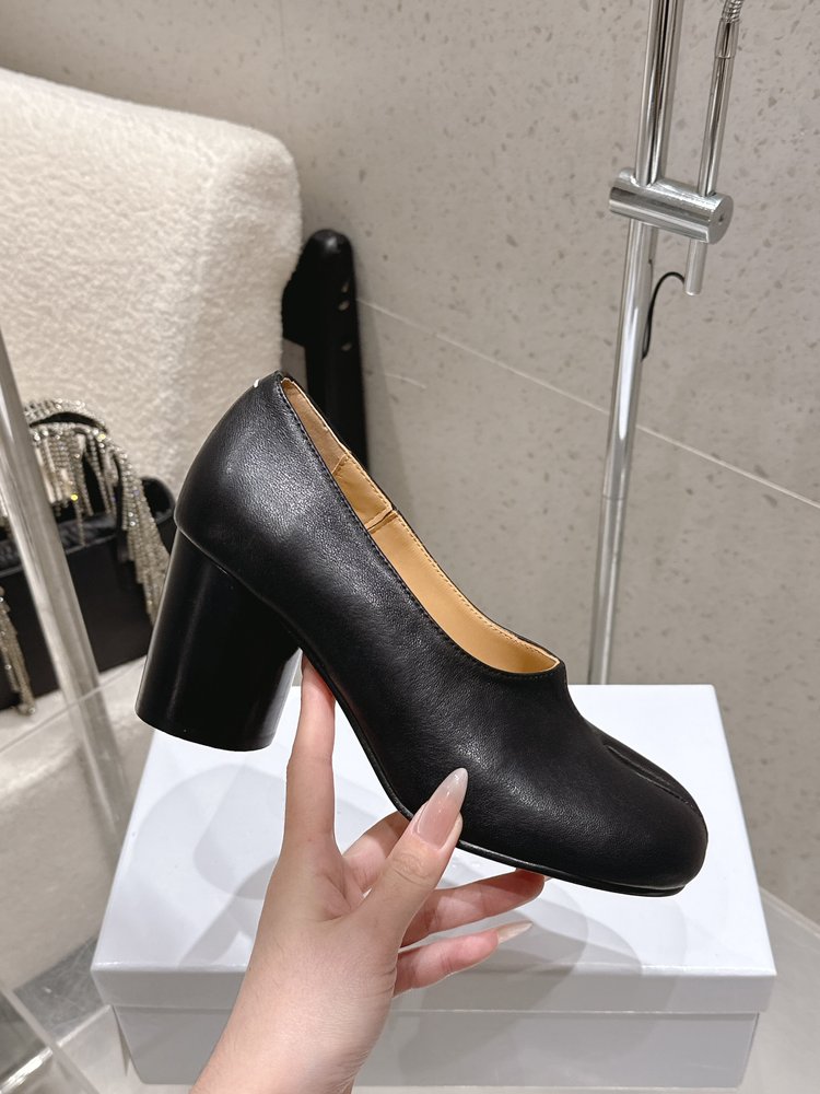MM6 마르지엘라 빈티지 발가락 분할 하이힐 펌프스 001-281434