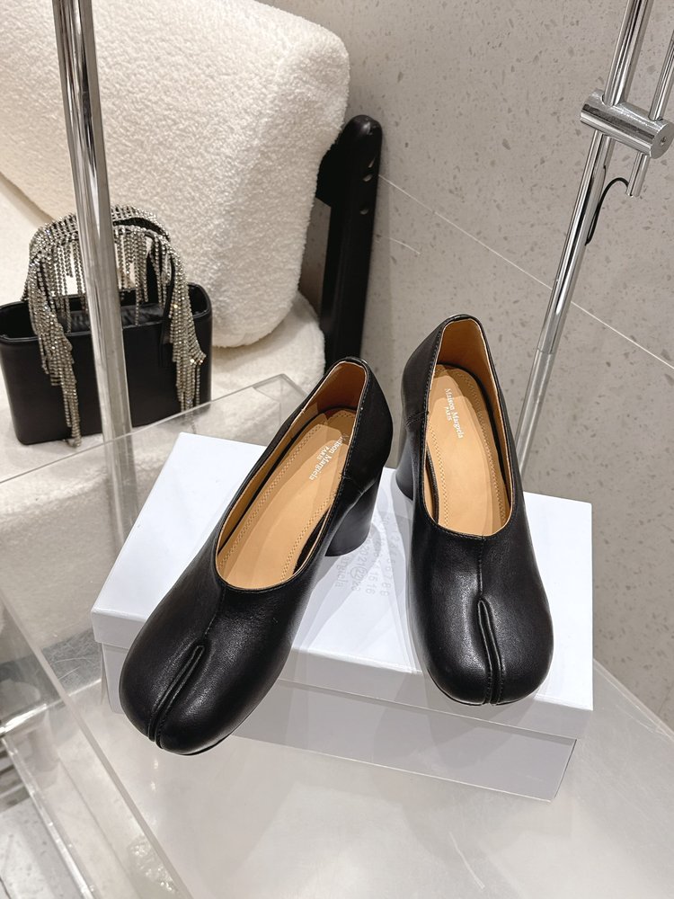 MM6 마르지엘라 빈티지 발가락 분할 하이힐 펌프스 001-281434