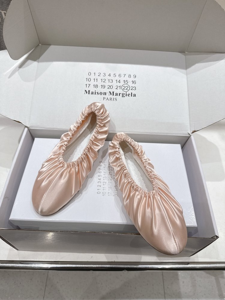 마르지엘라 메리제인 발레 플랫슈즈 001-281437