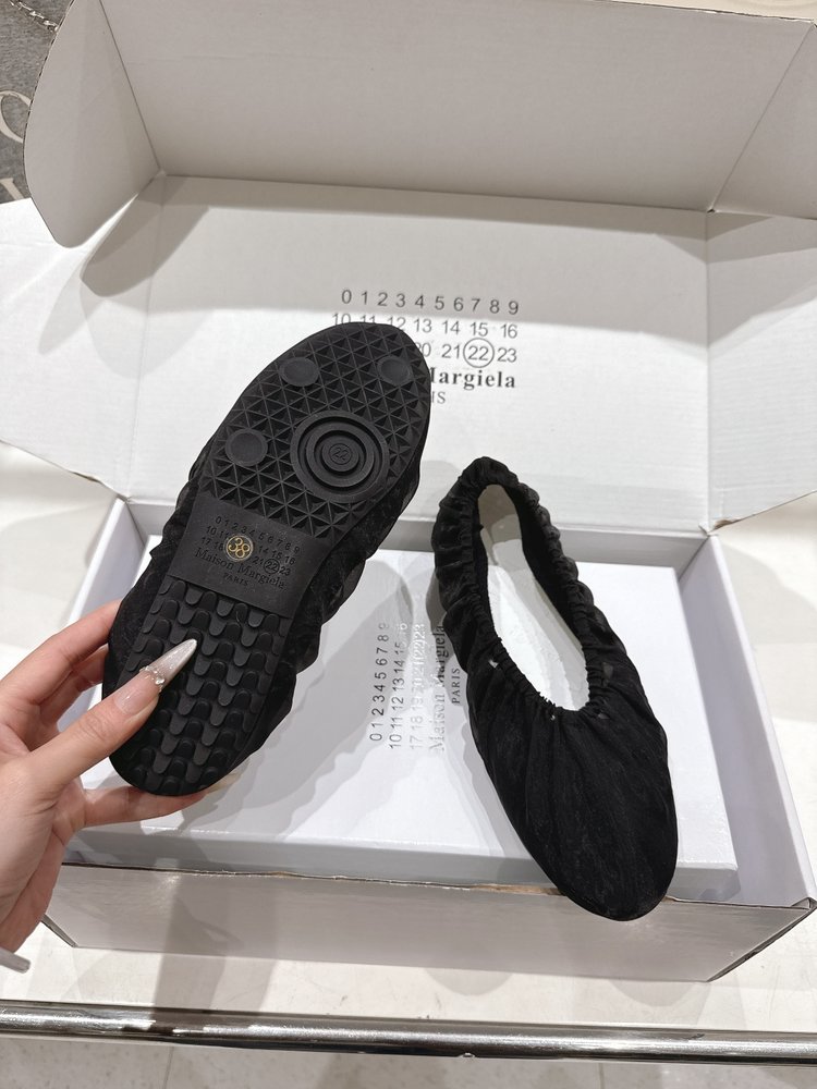 MM6 마르지엘라 발레리나 플랫 슈즈 001-281438