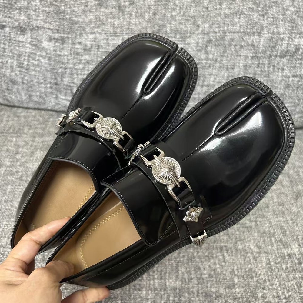마르지엘라 콜라보 소가죽 구두 001-281444