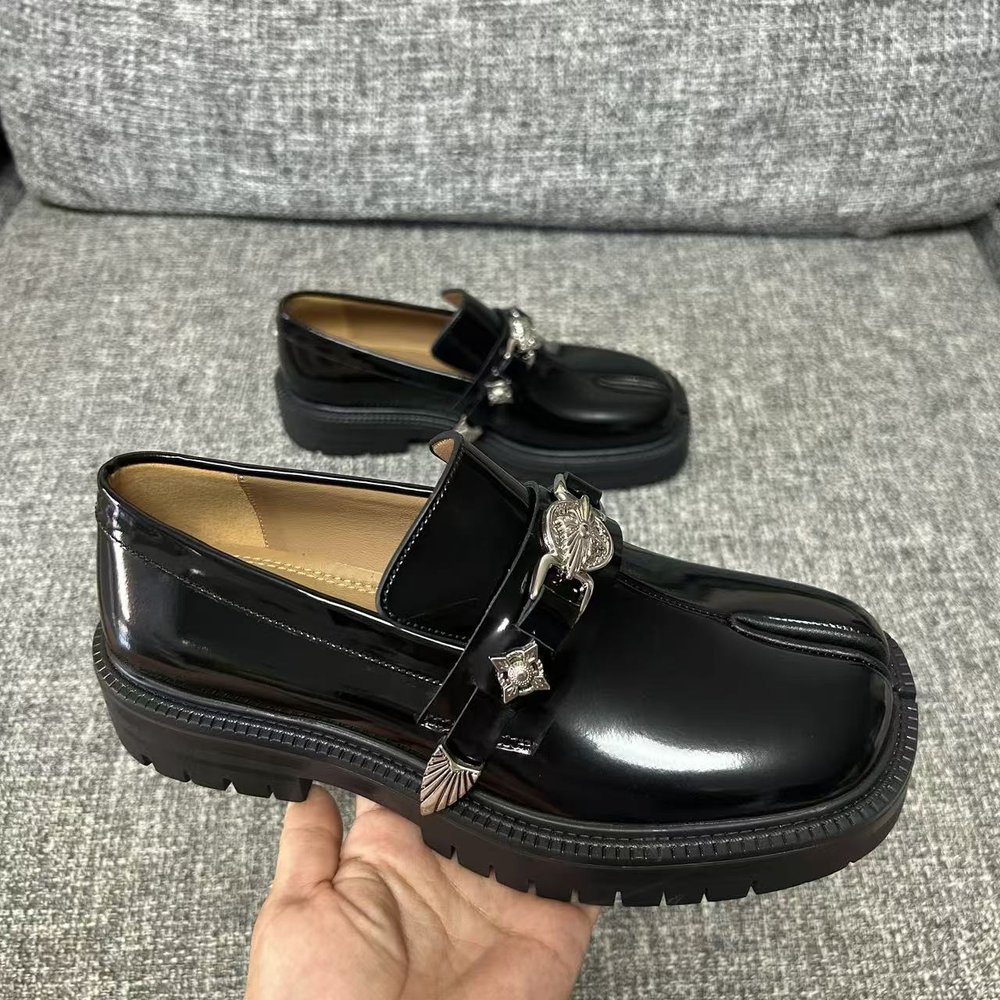 마르지엘라 콜라보 소가죽 구두 001-281444