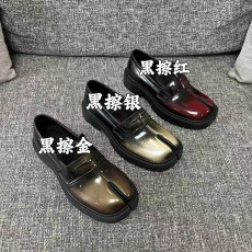 마르지엘라 스크래치 여성 신발 001-281447