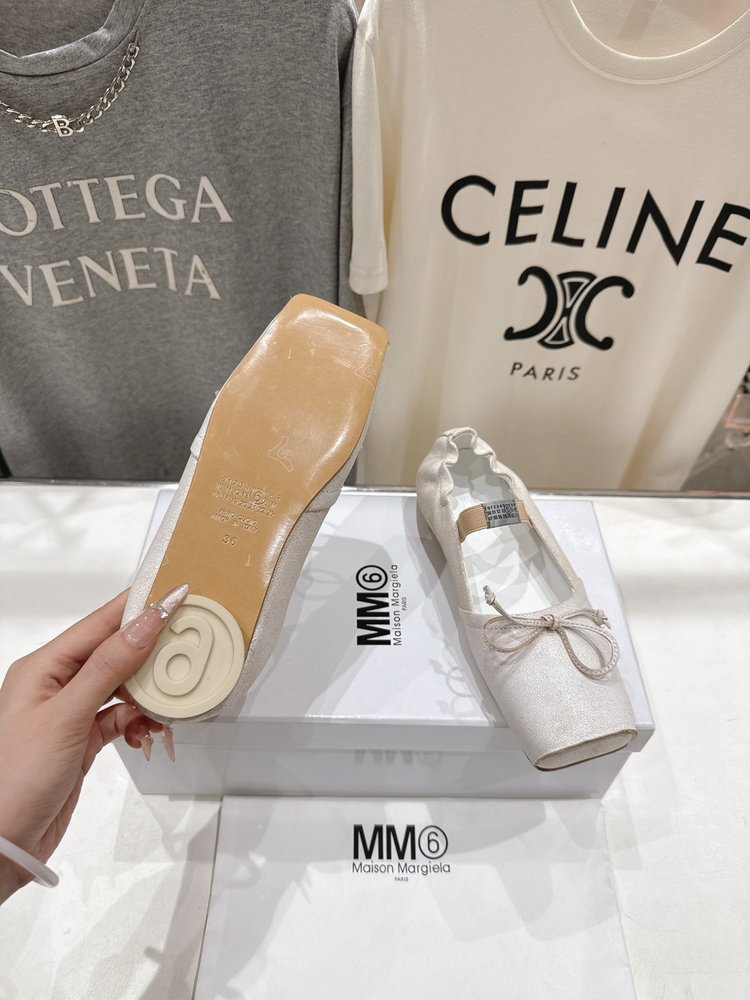 MM6 메종 마르지엘라 발레리나 슈즈 001-281458