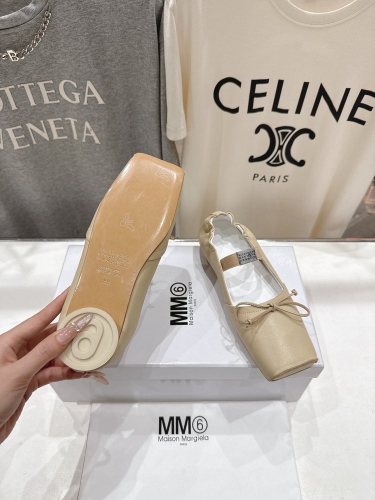 MM6 마르지엘라 발레리나 슈즈 001-281459