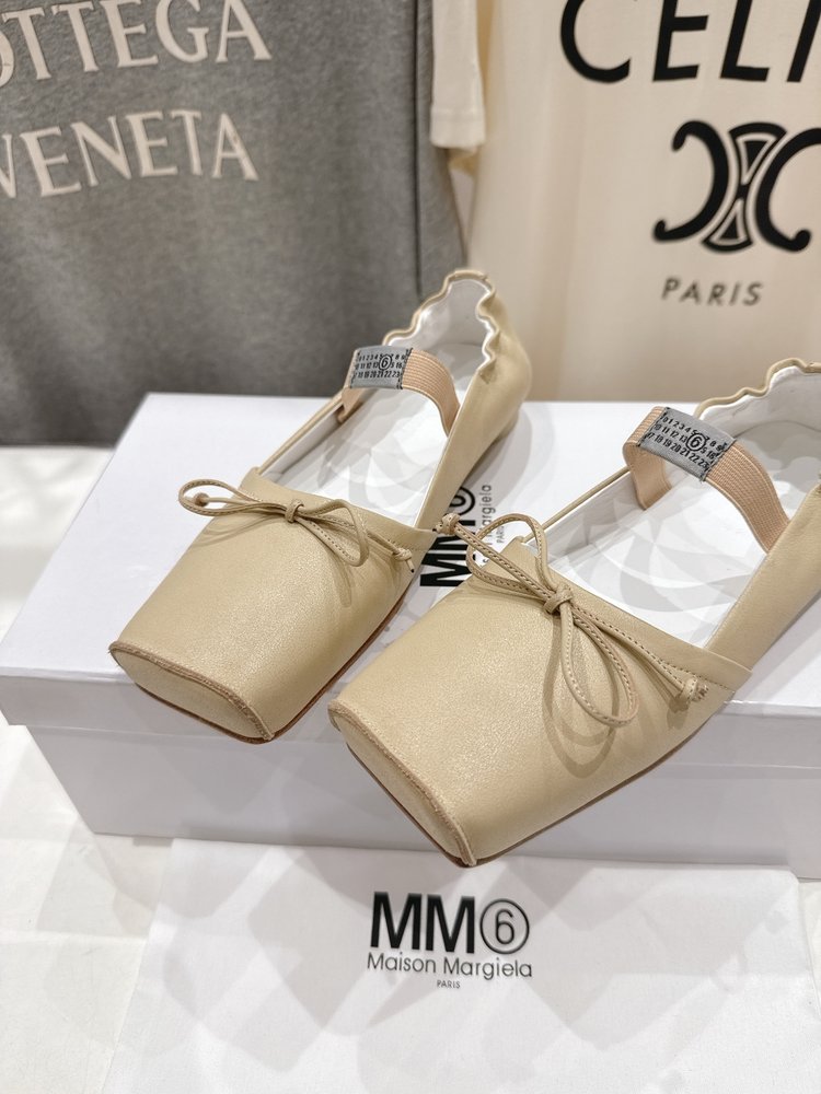 MM6 마르지엘라 발레리나 슈즈 001-281459