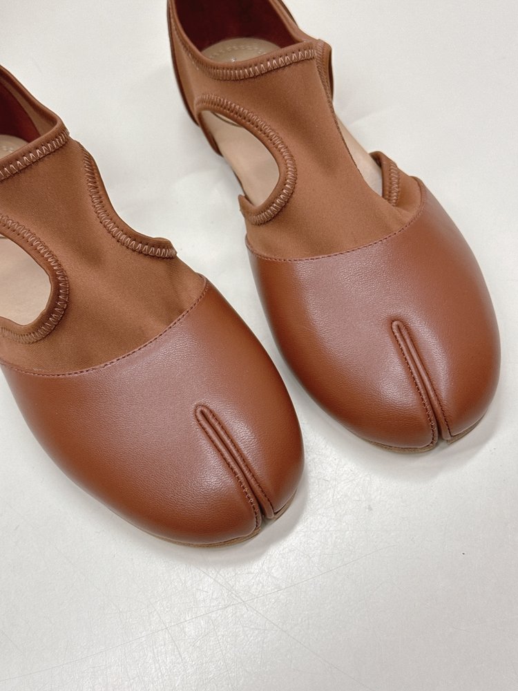 메종 마르지엘라 발가락 분리 중공 슈즈 001-281464