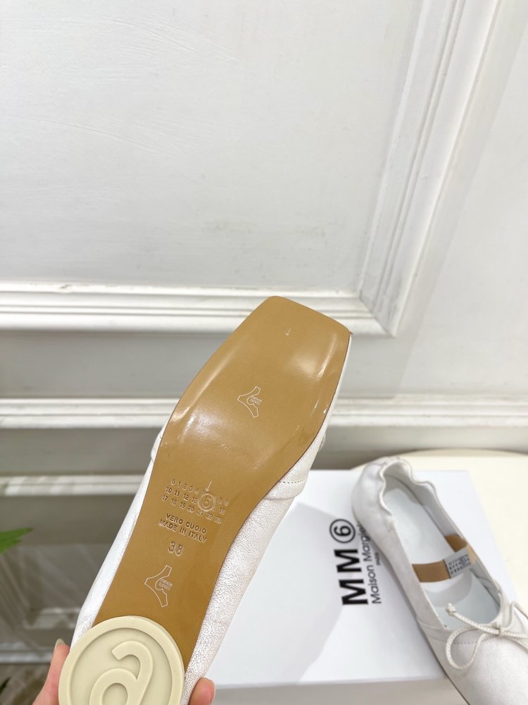 메종 마르지엘라 MM6 발레리나 플랫슈즈 001-281470