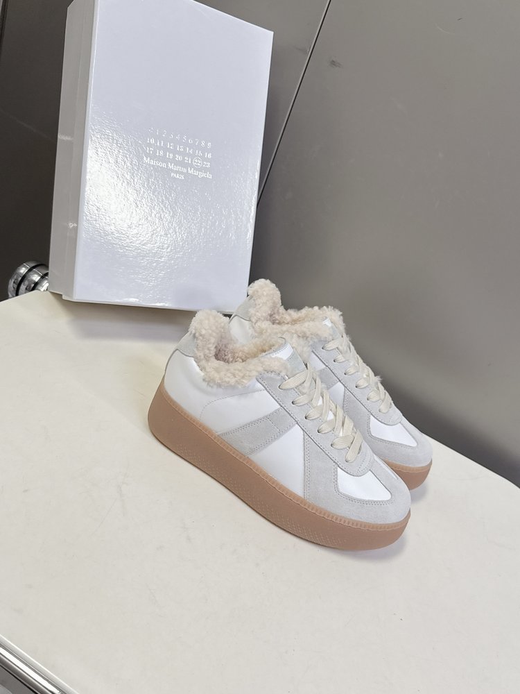 마지라 두꺼운 밑창 털 독일군 운동화 001-281480