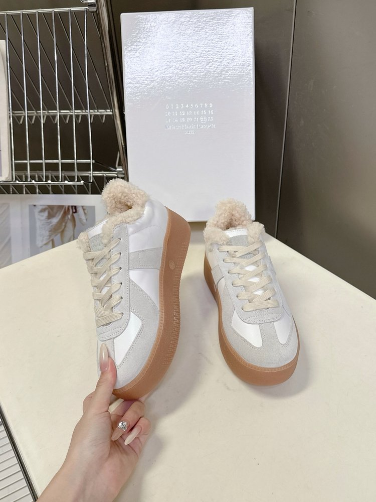 마지라 두꺼운 밑창 털 독일군 운동화 001-281480