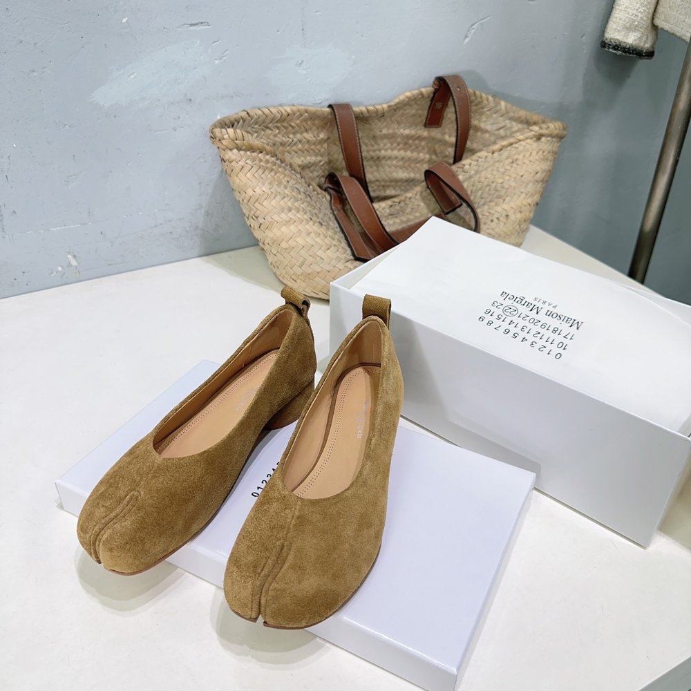 마르지엘라 빈티지 굽 스웨이드 발레리나슈즈 001-281489