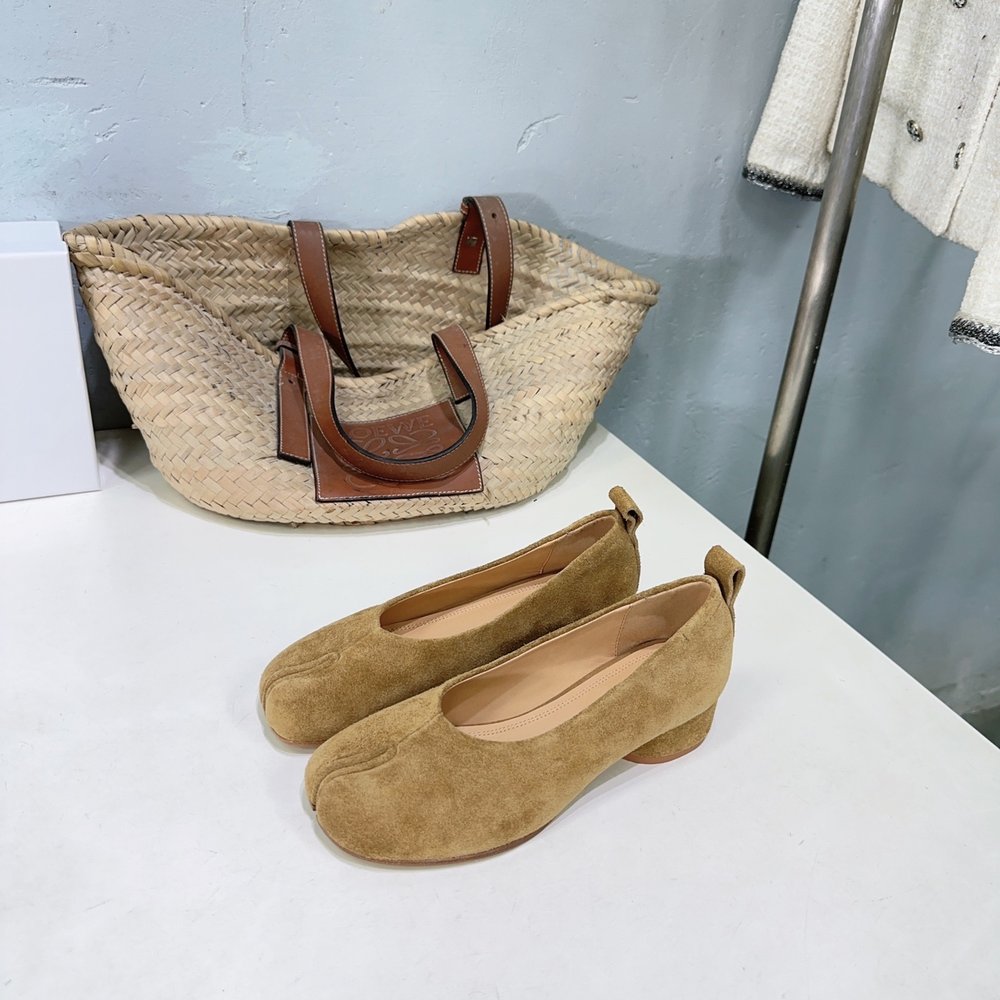 마르지엘라 빈티지 굽 스웨이드 발레리나슈즈 001-281489