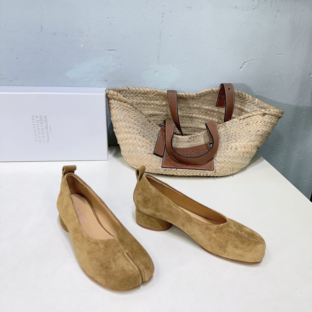 마르지엘라 빈티지 굽 스웨이드 발레리나슈즈 001-281489