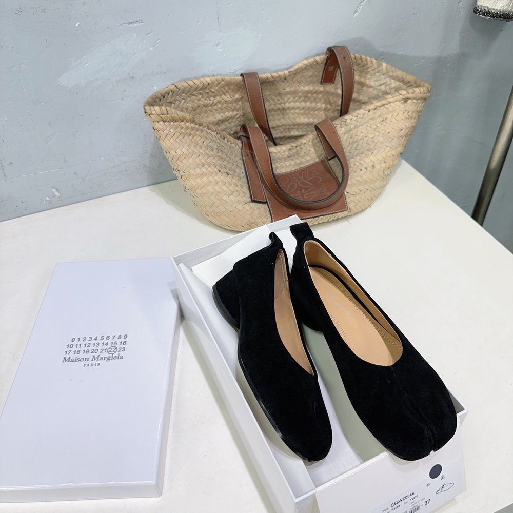 MM6 마르지엘라 레트로 스웨이드 발레리나 슈즈 001-281493