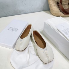 메종 마르지엘라 MM6 주름 발레리나 타비 플랫슈즈 001-281494
