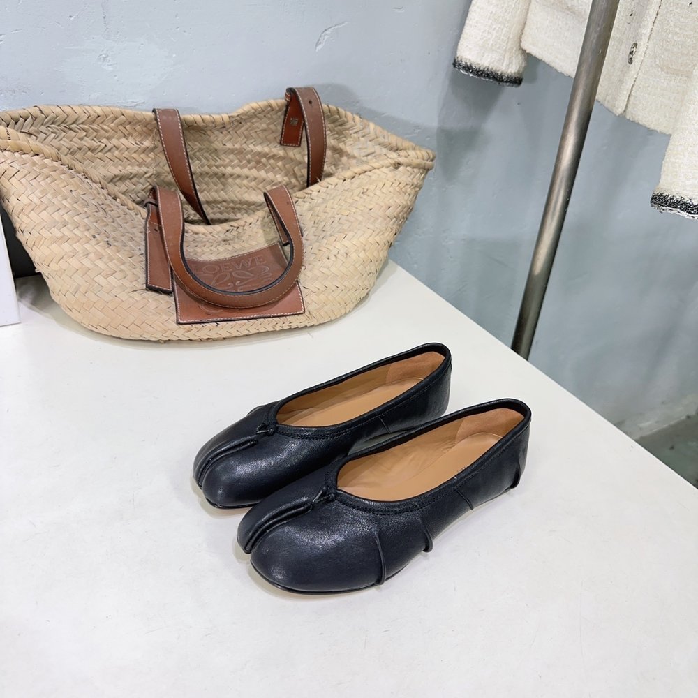 메종 마르지엘라 MM6 주름 플랫 메리제인 발레리나 타 001-281495