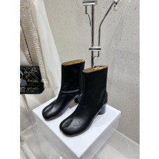 마르지엘라 클래식 토 스플릿 부츠 001-281496