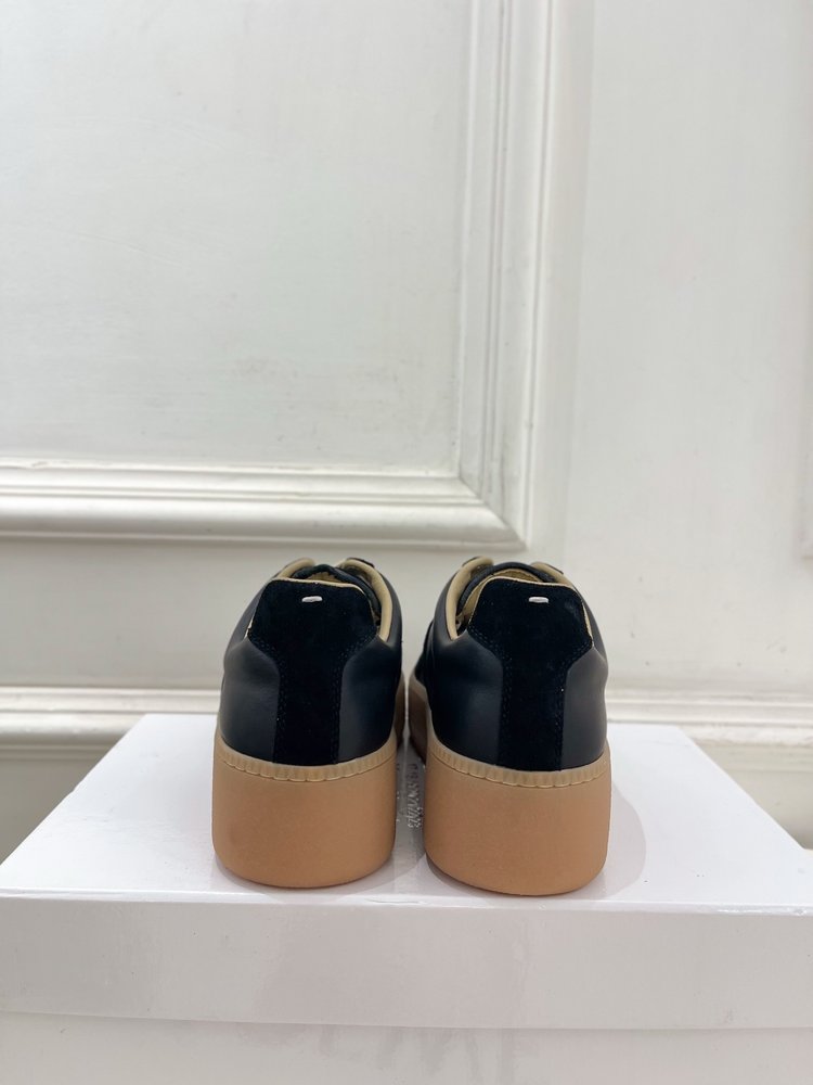 메종 마르지엘라 두꺼운 밑창 레이스업 독일군 스니커즈 001-281504