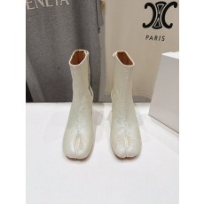 메종 마르지엘라 MM6 포인티드 토 하이힐 부츠 001-281509