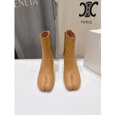 MM6 마르지엘라 분지 하이힐 앵클부츠 001-281519