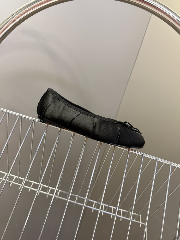 메종 마르지엘라 타비 새틴 발레리나 플랫 슈즈 001-281521